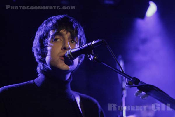 THE RASCALS - 2008-12-01 - PARIS - La Maroquinerie - Miles Kane